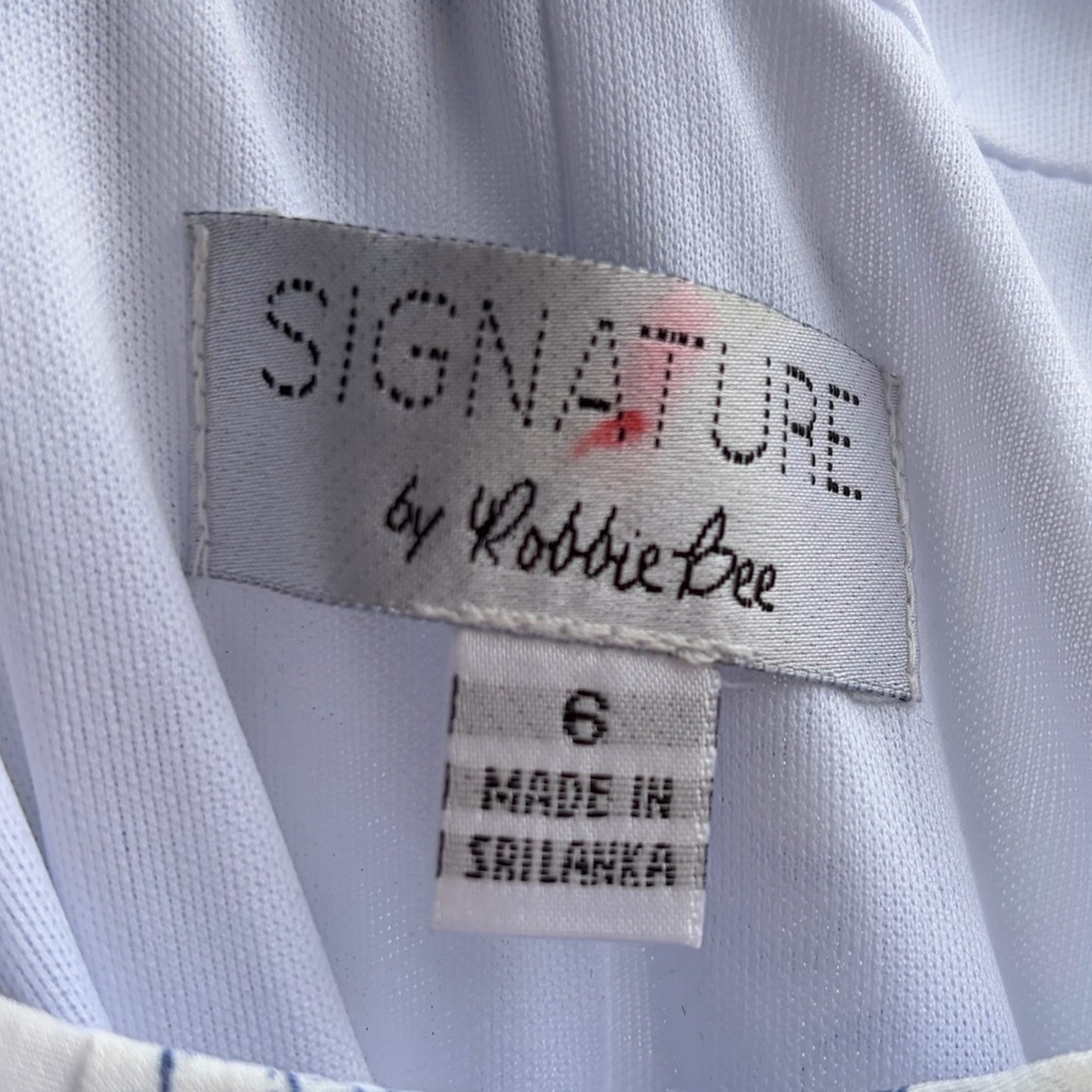 🆕✨Signature byRobbieBee Blue Floral Tiered Midi Dress Size 6 White Chinoiserie - Picture 11 of 15